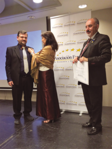 Digital Hires recibe la "Medalla Europea al Mérito en el Trabajo" de AEDEEC 