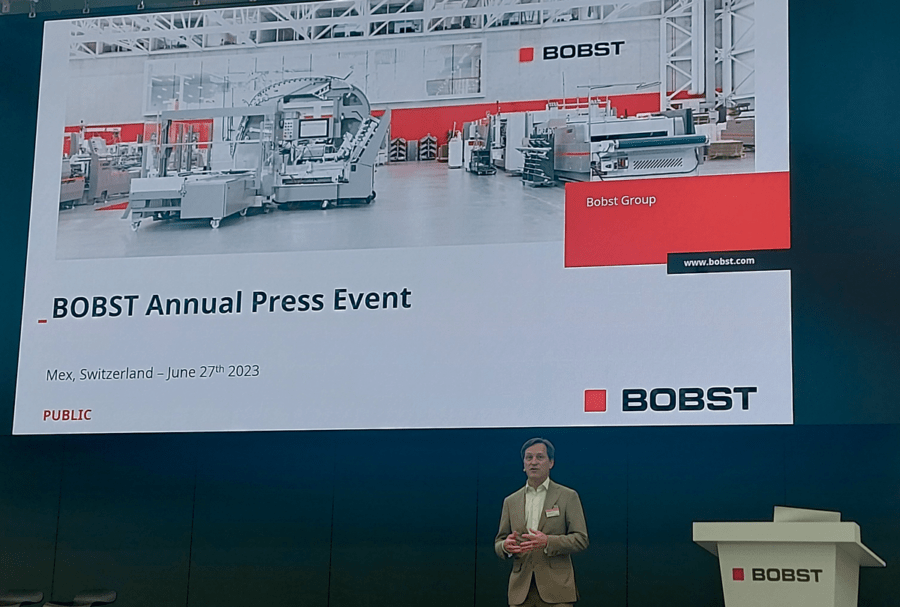 conferencia de prensa anual de Bobst